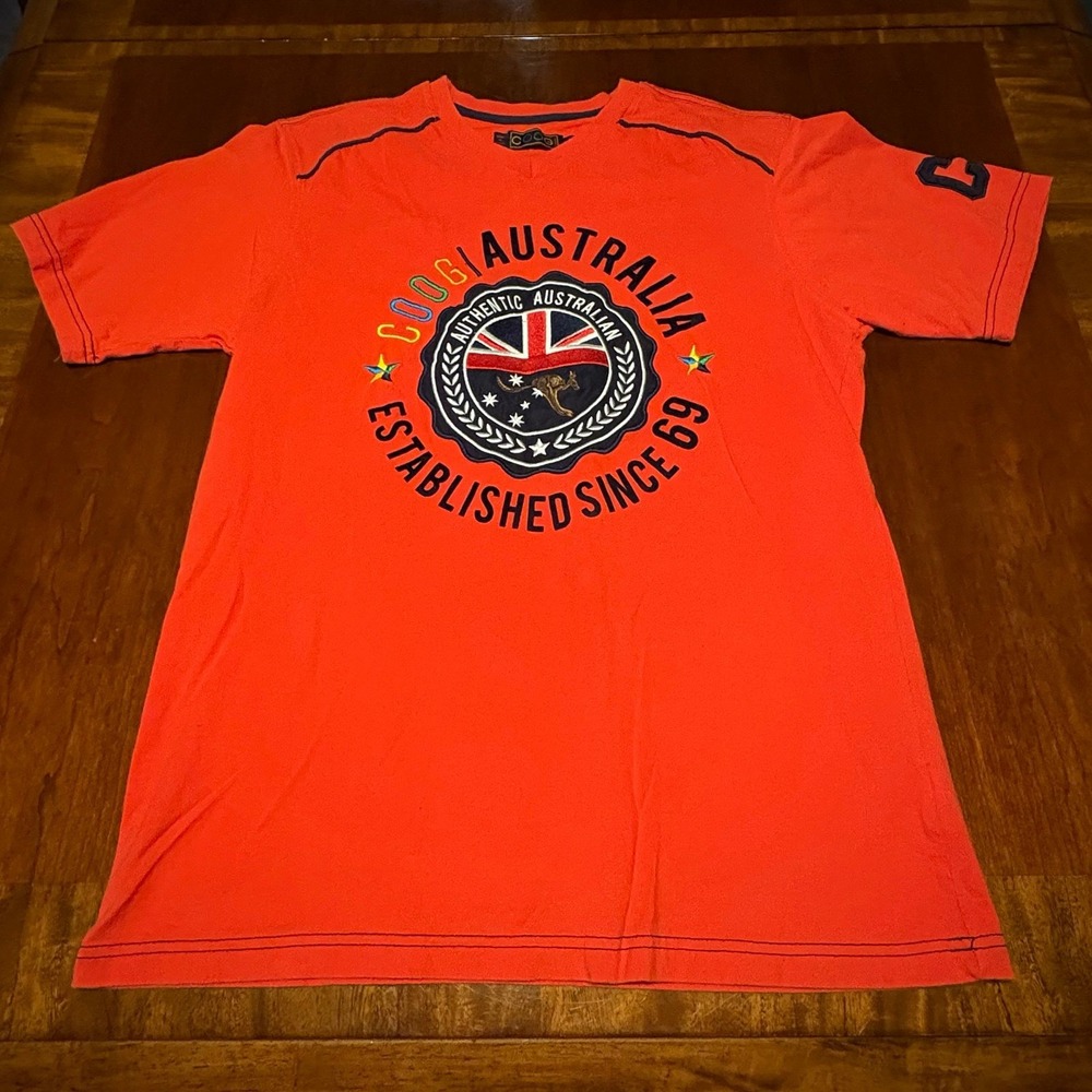 Coogi Australia Graphic‎ Tee Red Embroidered Logo Vintage Style L